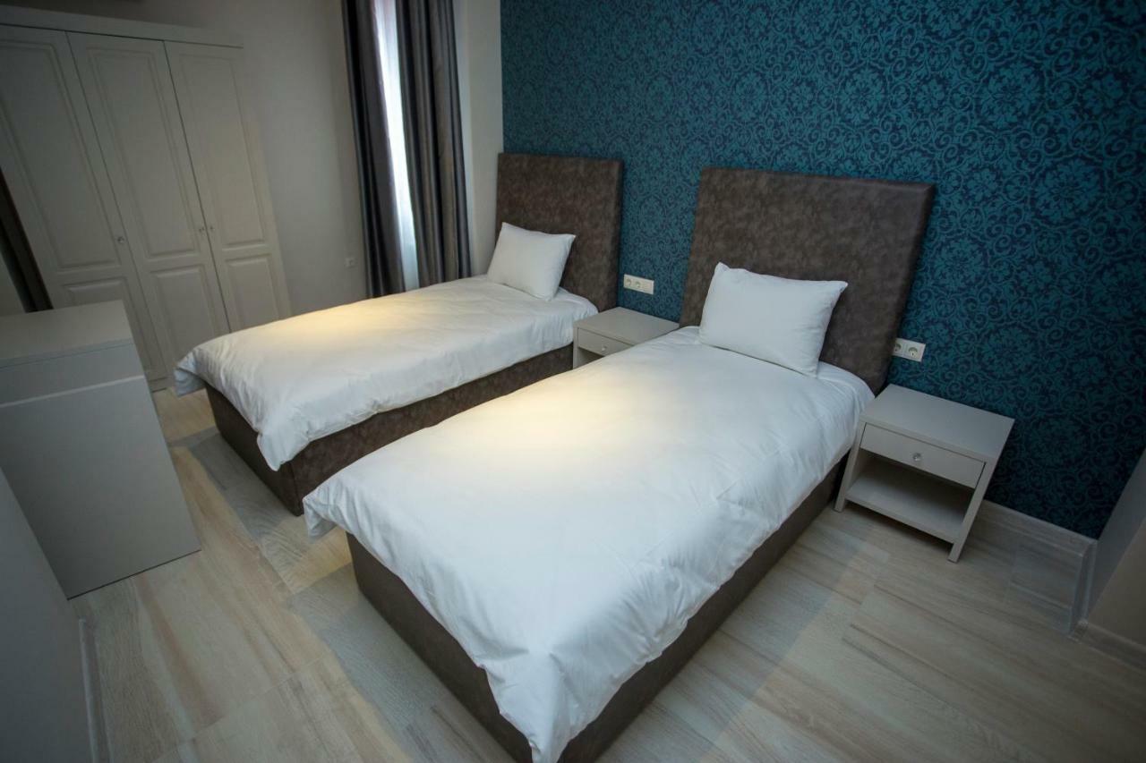 Downtown Hotel Batumi Kültér fotó