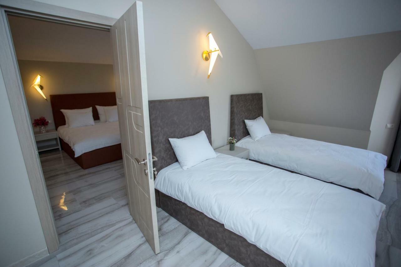 Downtown Hotel Batumi Kültér fotó