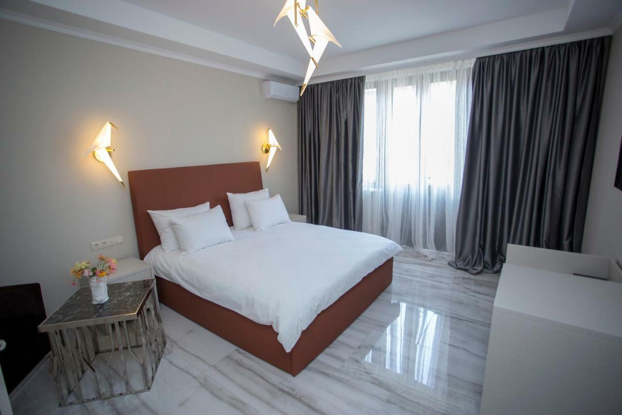 Downtown Hotel Batumi Kültér fotó