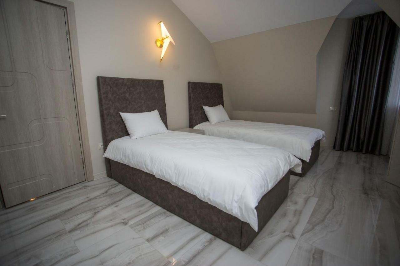 Downtown Hotel Batumi Kültér fotó